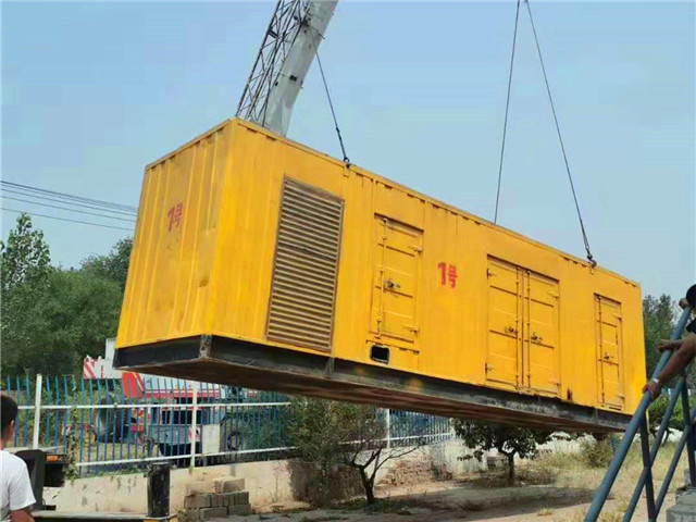 富川300KW柴油发电机组油耗是多少？